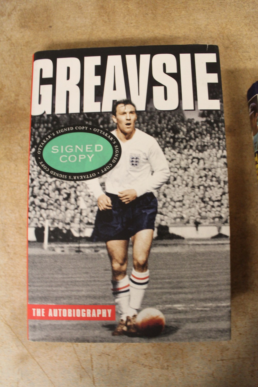 Five Football autobiographies, includingg Geoff Hurst and Peter Shilton, all signed first editions - Image 9 of 10