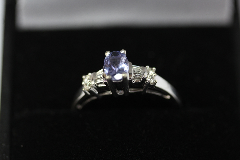 9ct white gold tanzanite and diamond ring, size N, tanzanite approx 0.2ct