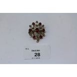 Victorian 9ct gold garnet and seed pearl pendant/brooch