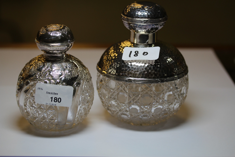 Edward VII silver mounted cut glass table scent bottle and cover, the mount hallmarked for Chester