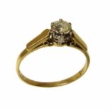 18ct yellow gold dimaond ring. No condition reports for this sale.