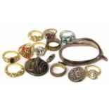 Two silver buttons, Chester 1894 and Birmingham 1908 together with four silver/silver gilt rings and