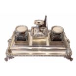 Late Victorian/Early Edwardian silver inkstand, oblong base on four shell feet, shell and gadroon