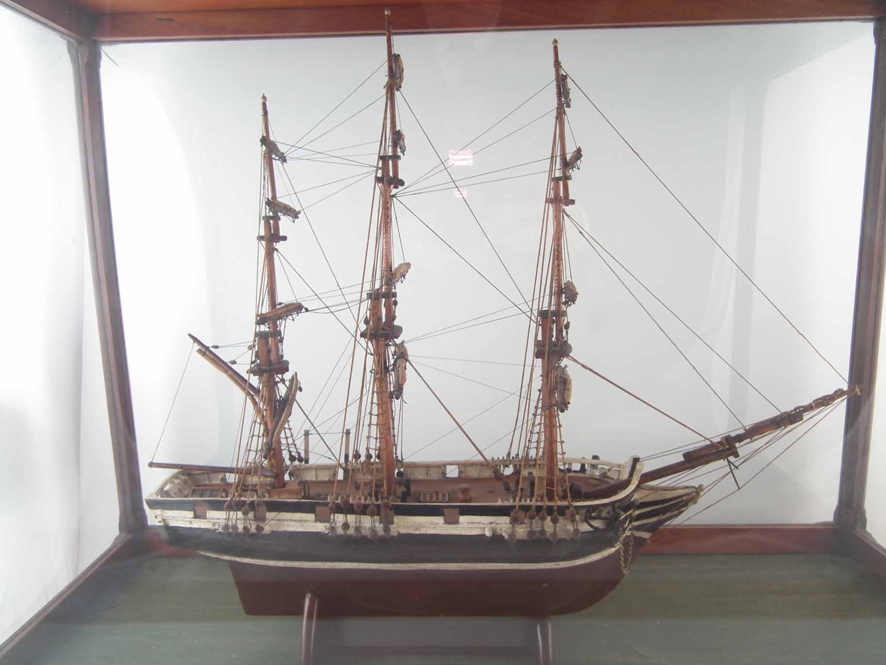 Cased glass ship, fitted in a good Victorian mahogany display case with pierced cornice and turned - Image 2 of 7
