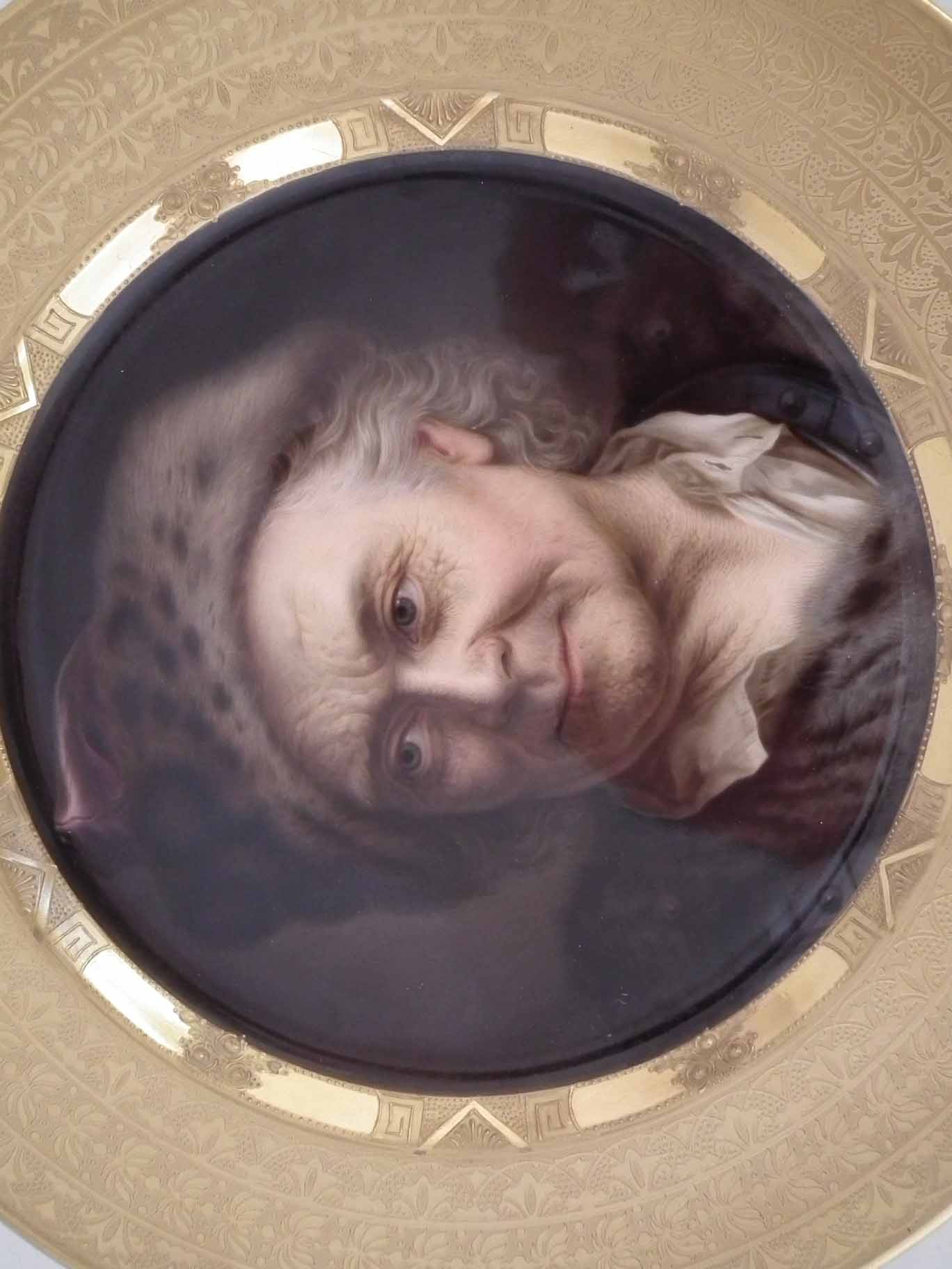 Vienna type plate, finely painted with an elderly gentleman wearing fur cap and collar, within - Image 2 of 6