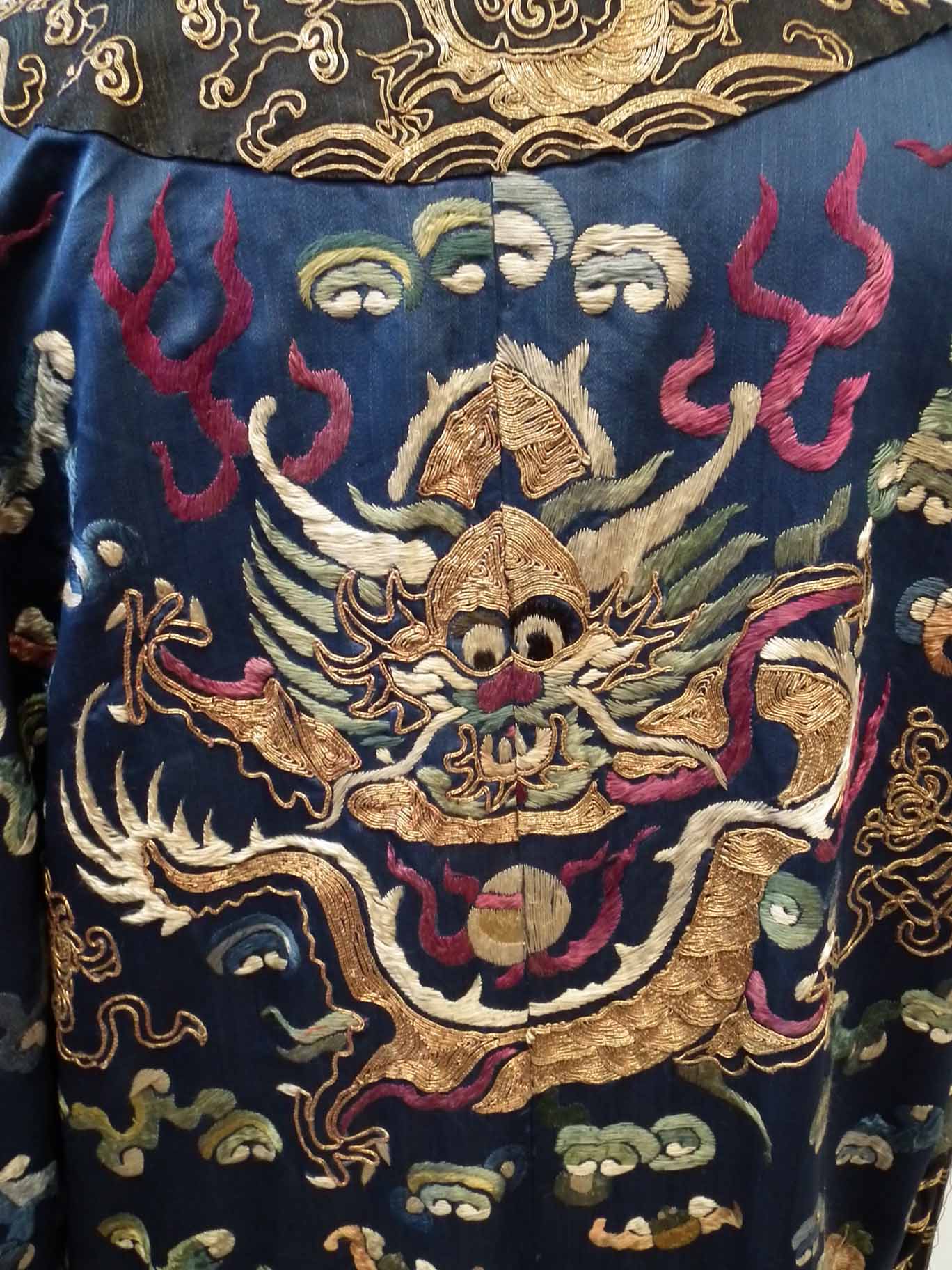 Chinese silk evening coat depicting dragons and mythical figures, 134cm overall length. Condition - Image 4 of 18