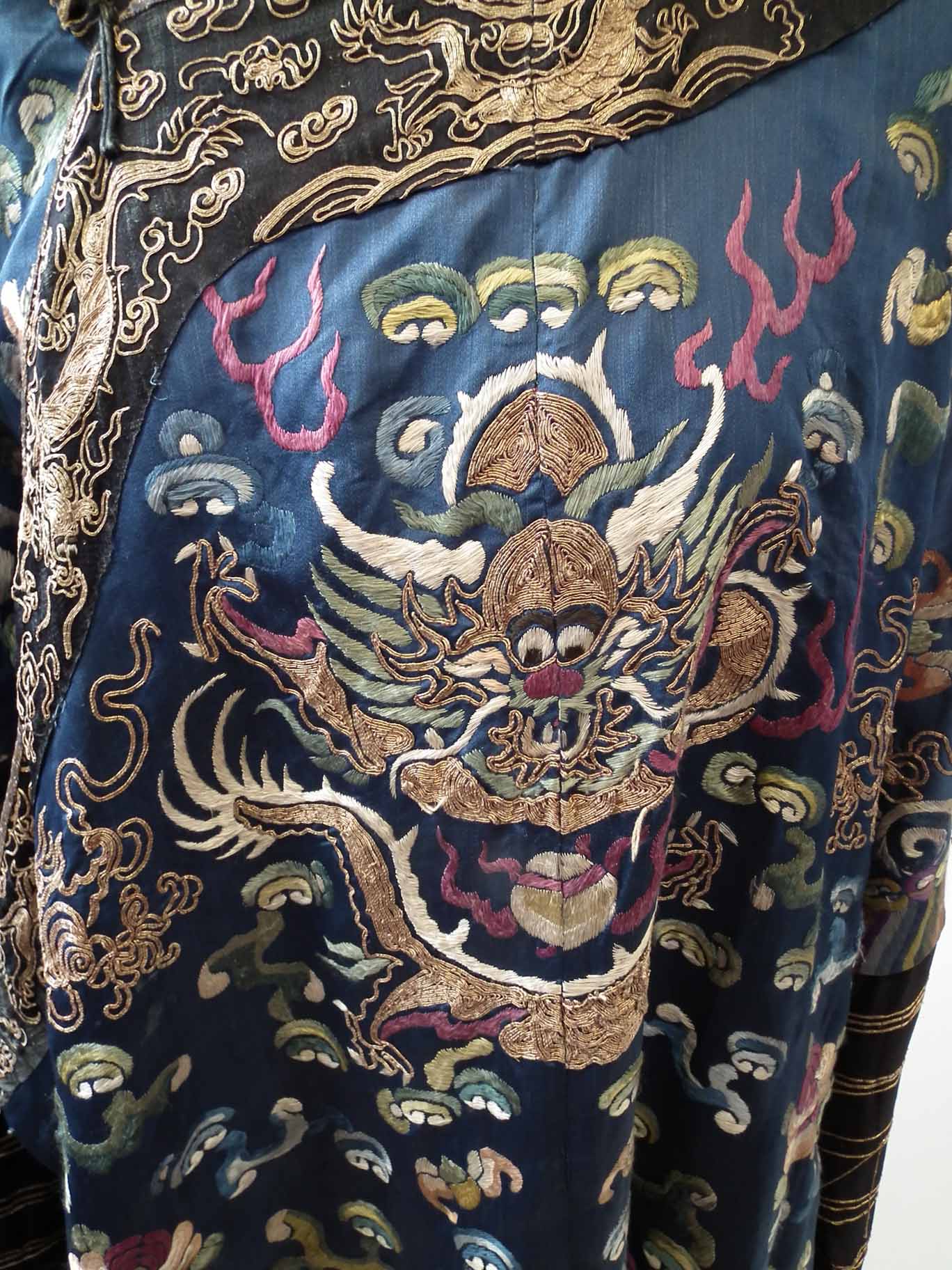 Chinese silk evening coat depicting dragons and mythical figures, 134cm overall length. Condition - Image 14 of 18