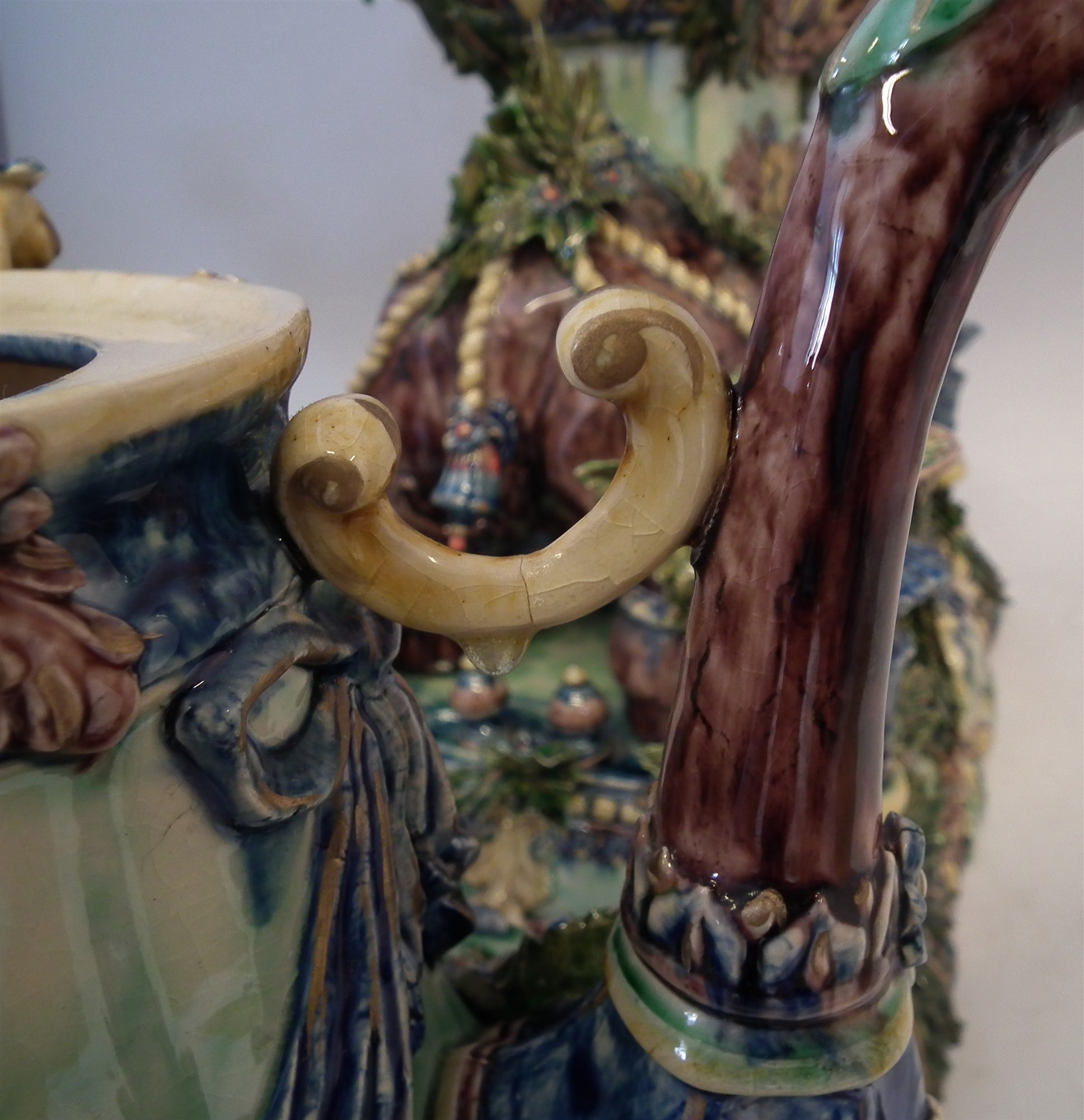 Peter Weldon Majolica elephant samovar "Loxodonta Africana", the elaborate vessel with winged - Image 12 of 20