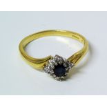 18ct yellow gold sapphire and diamond cluster ring Condition reports are not available for this