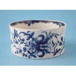 Worcester round potted meat tub circa 1775 painted with Mansfield pattern, crescent mark to base,