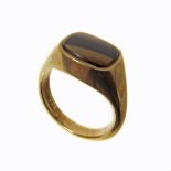 Gents 9ct gold signet ring inset with tigers eye Conditions reports are not available for our