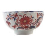 Lowestoft bowl circa 1778, painted with Redgrave pattern in imari colours, 10.5cm diameter For a