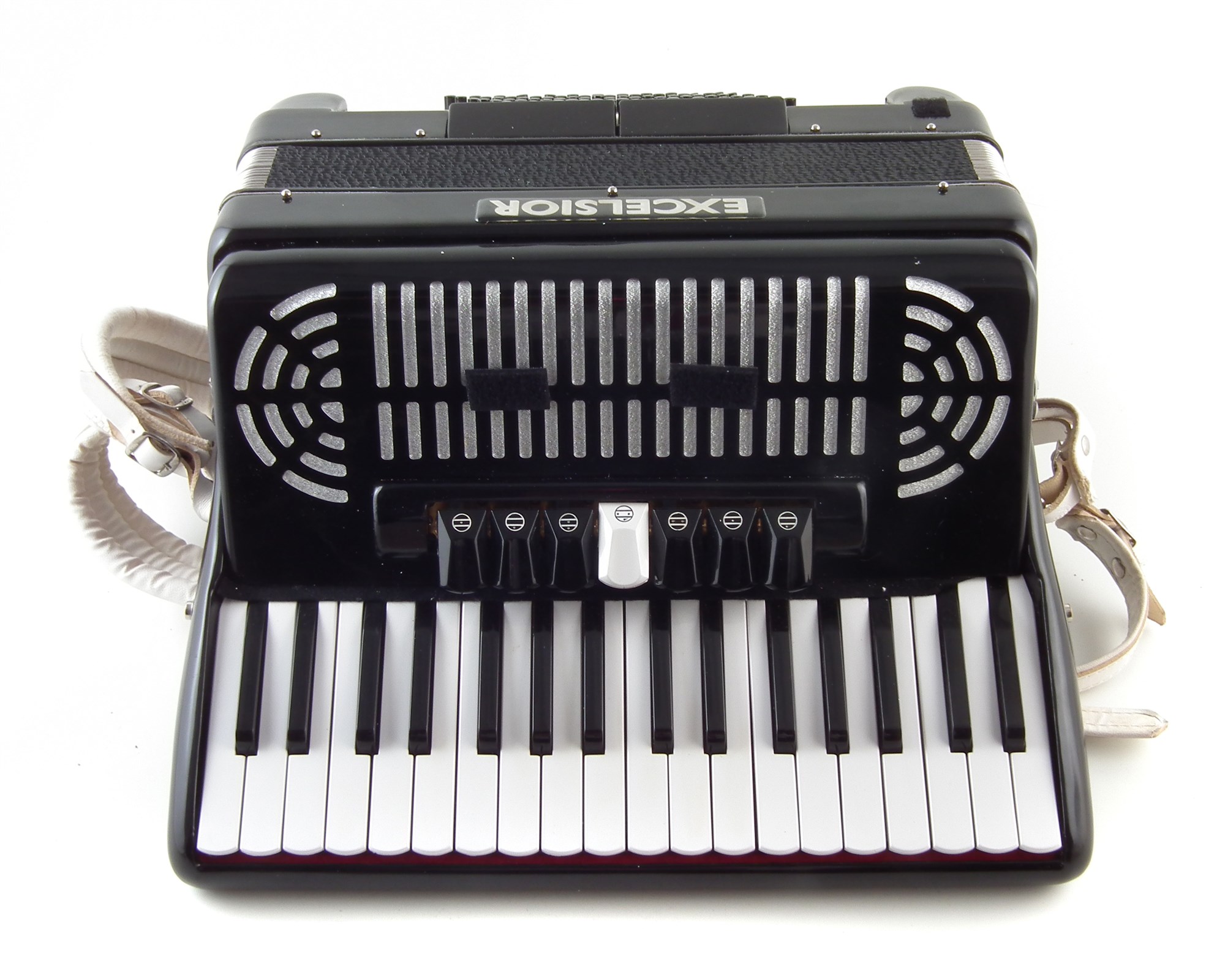 72 key bass accordion, model 272 EE, numbered 415 2 with strap and case which measures 54cm wide