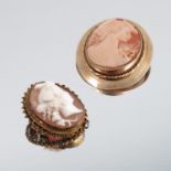 A 9 carat gold shell cameo brooch, carved as a female in profile, 4cm long,