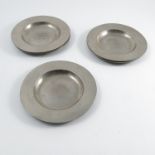 A set of six Antique pewter broad rim dishes, with touch mark to the reverse, diameter 7.
