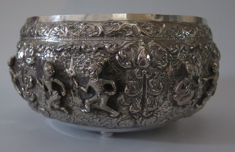 A Large Asian Silver Bowl with repoussé decorated scenes of dancers, engraved mark to base, 892g, 25 - Image 5 of 5