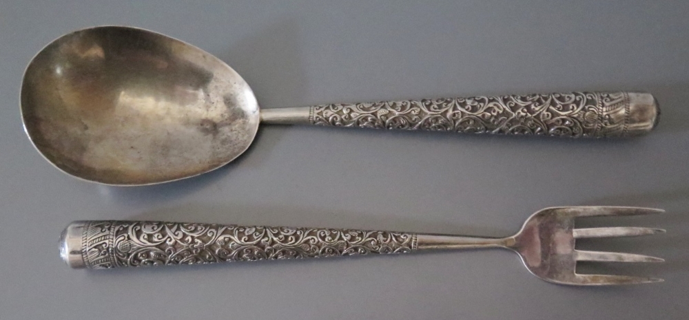 A Pair of Indian Silver Salad Servers, 137 g