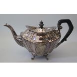 A Victorian Silver Teapot, Sheffield 1899, Joseph Rogers & Sons, 679 g