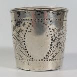 An Eighteenth Century Norwegian Silver Beaker with chased foliate decoration, 33 g, 52 mm high