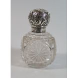 A Small George V Silver Top Cut Glass Scent Bottle, London 1915
