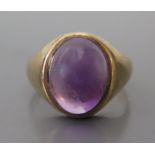 A 9ct Gold and Amethyst Cabochon Cut Ring, size G, 2.5g