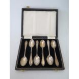 A Cased Set of Six London Silver Coffee Spoons, 56g