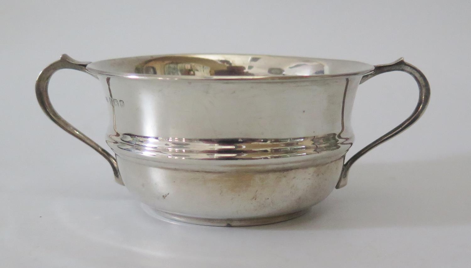 A George V Silver Porringer, Birmingham 1933, Joseph Gloster Ltd., 60g