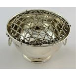 An Edwardian silver rose bowl with lion mask and ring handles, London 1910, 11.5cm diameter, 6.