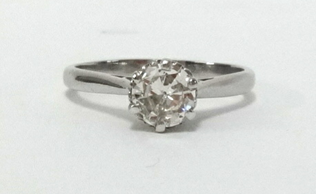 A 18ct white gold and platinum diamond solitaire ring, the diamond approx 0.75cts, finger size M.