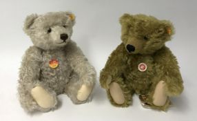 Steiff, Classic Teddy Bear No.004995 and Classic Teddy Bear No.004810 (2).