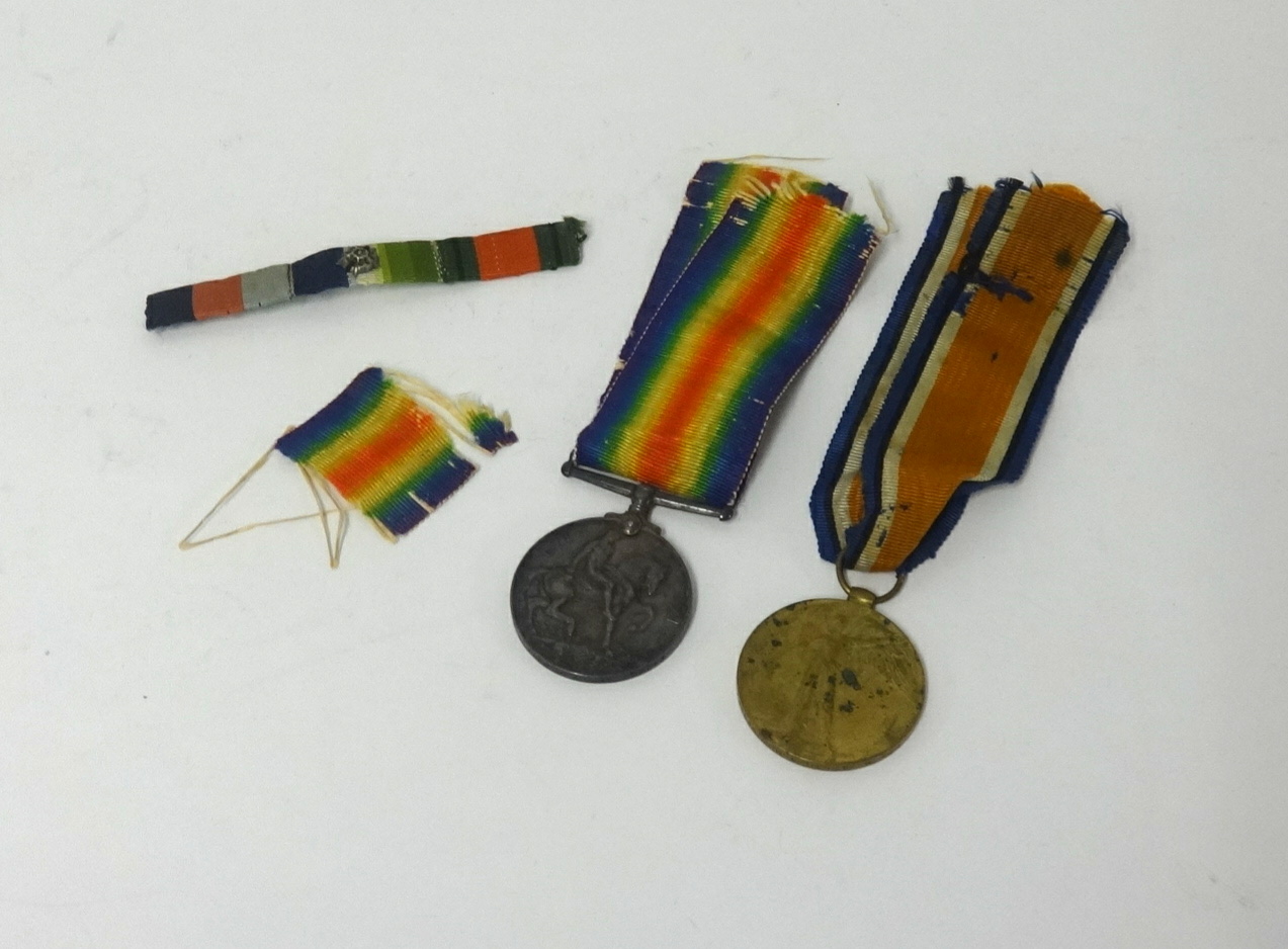 A pair of Great War medals awarded to 241634 GNR.V.Hirst.R.A, comprising Victory medal and war medal