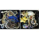 Various mixed silver and costume jewellery (2 small boxes).