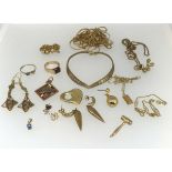 A collection of various 9ct gold assorted jewellery, approx 66.3gms.