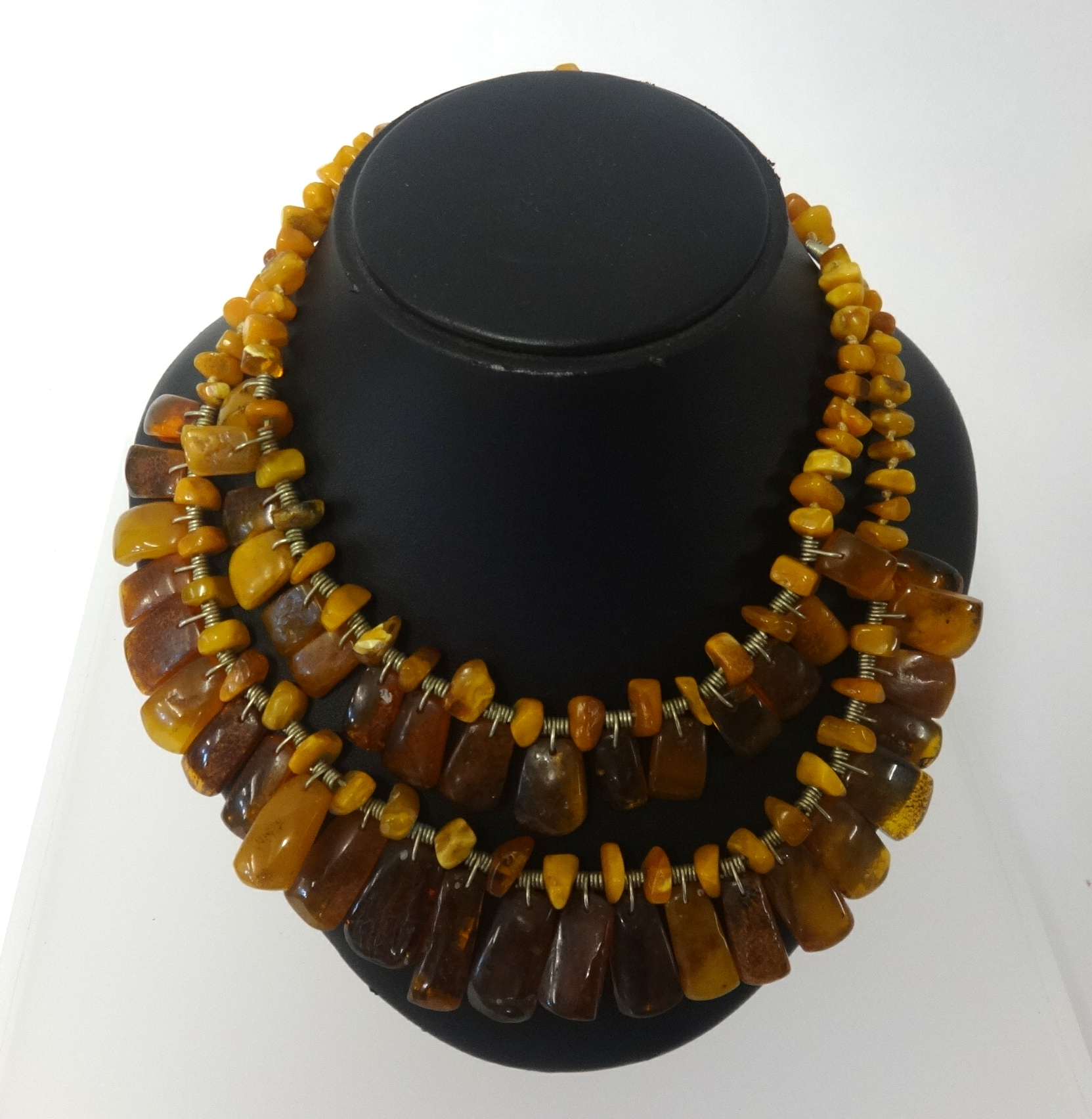 A Baltic amber necklace.