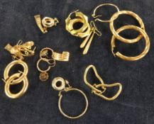A collection of 9ct gold jewellery, mainly earrings, weight 39.9gms.