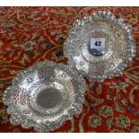 A pair of Geo V silver, ornate and pieced dishes, (JR), approx 6.63oz (2).