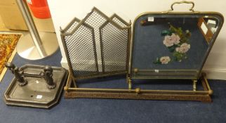 A 19th Century heavy iron boot scrap, two fire screens and a fire place fender (4).