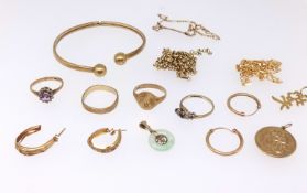 Collection of assorted 9ct gold jewellery, approx 25gms also a 14ct gold Chinese pendant and