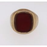 Gents 9ct gold red stone ring, approx 11.3gms