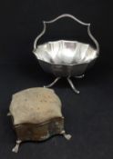 Silver plated ring box and handled dish (2).