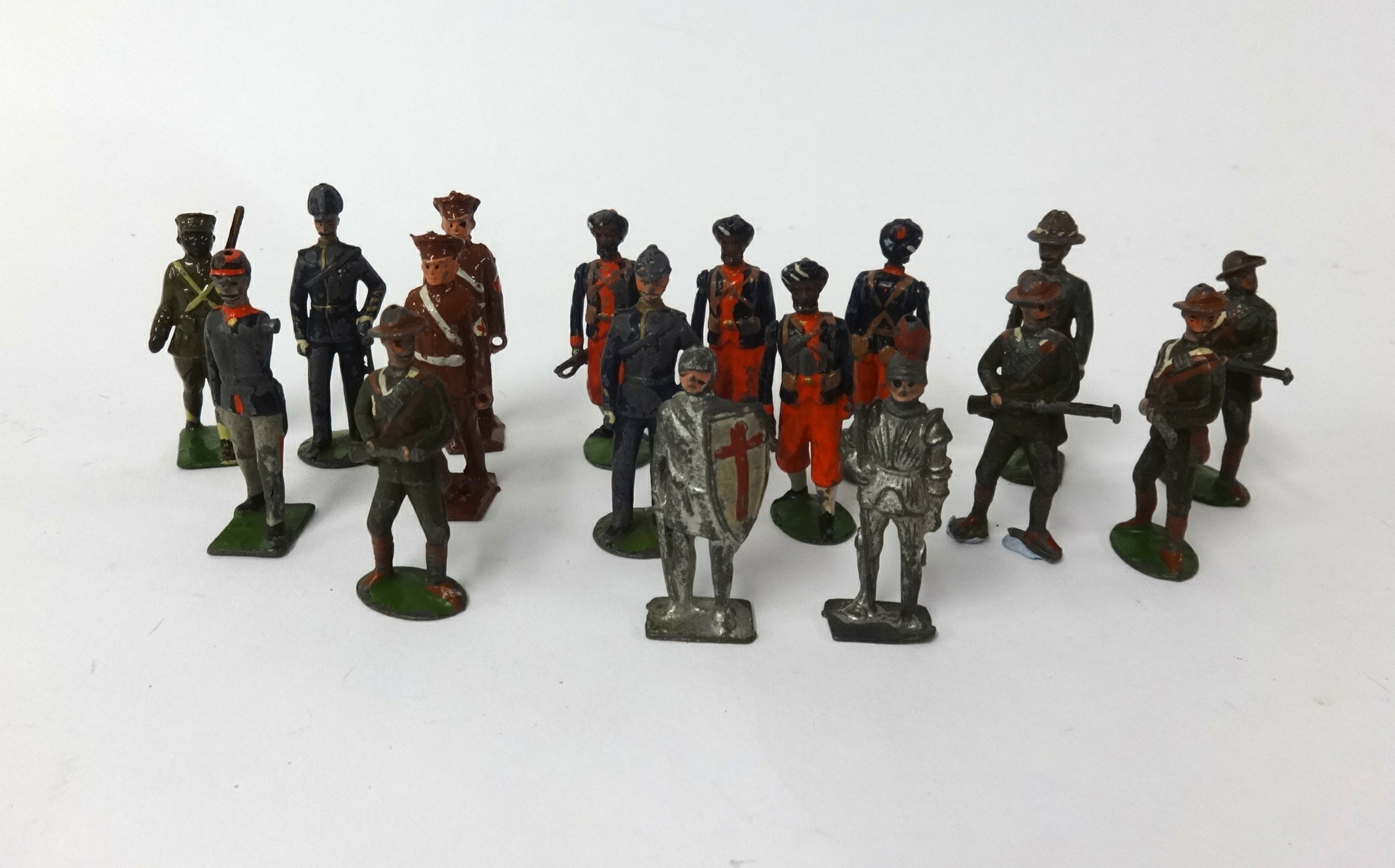 A large collection of antique lead figures including Military, Naval, Horseback, Scots guard, - Image 3 of 7