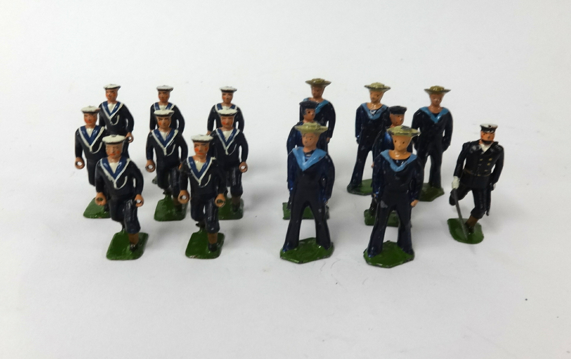 A large collection of antique lead figures including Military, Naval, Horseback, Scots guard, - Image 2 of 7