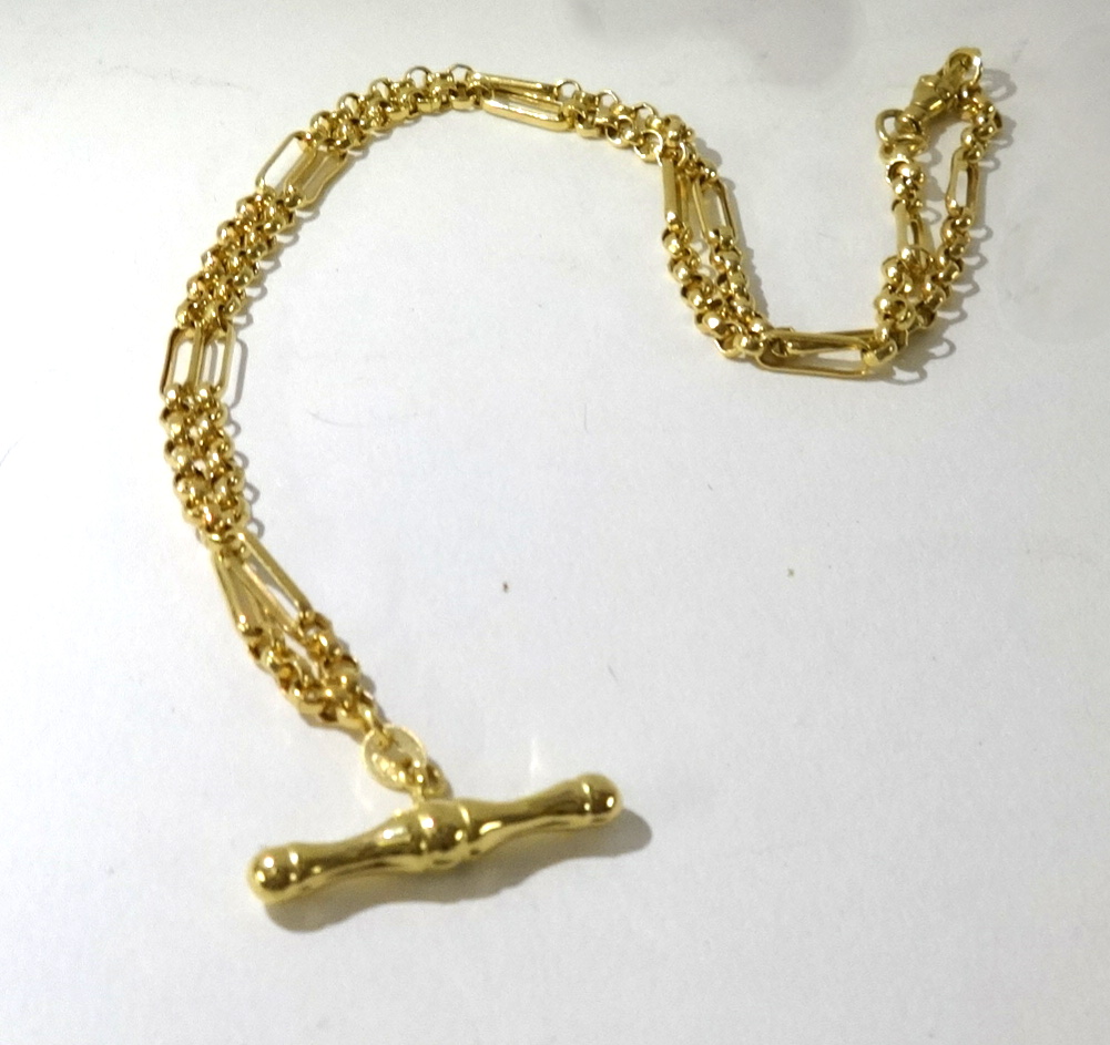 A 9ct gold modern watch chain bracelet, approx 5.7gms.