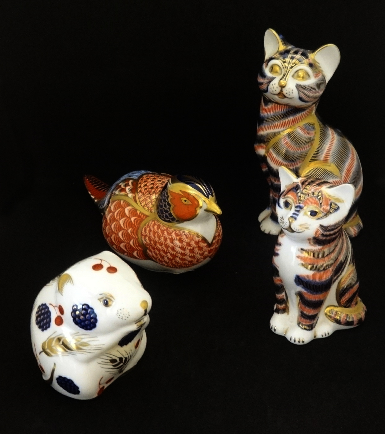 Four Royal Crown Derby paperweights, two cats, mouse and a pheasant (4).
