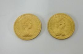 Two QEII gold sovereigns, 1979 (2).