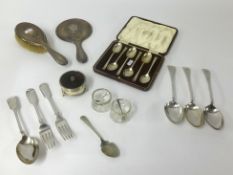 A mixed lot including set of six silver teaspoons cased, C B & S (3.3oz), a Mappin & Webb silver