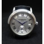 Raymond Weil, a gents automatic wristwatch with guarantee booklet.