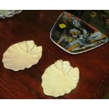 SMALL POOLE POTTERY DECORATIVE SHAPED DISH, TOGETHER WITH PAIR OF SPODE SMALL FOLIATE DISHES WITH