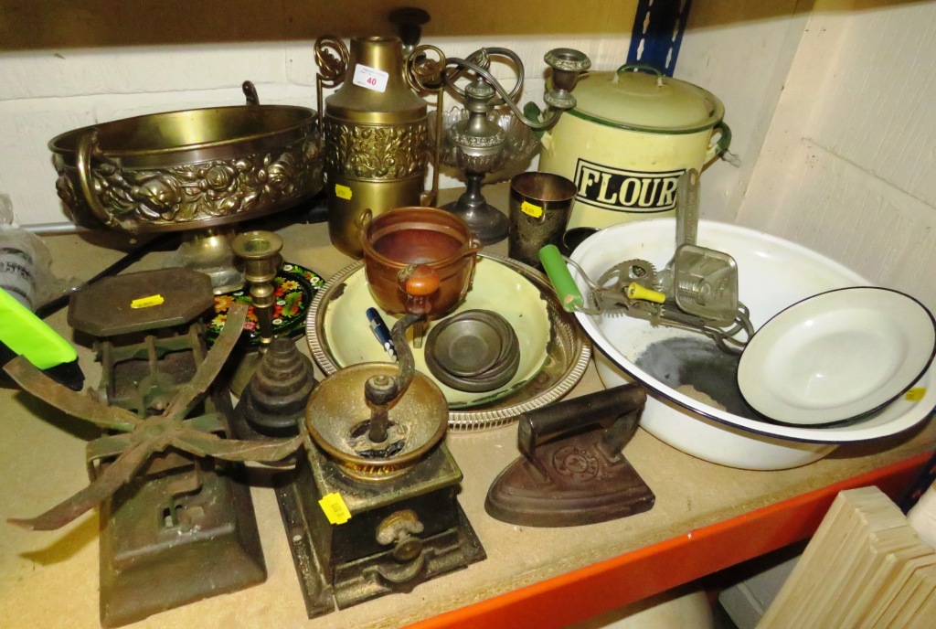 SET OF VINTAGE WEIGHING SCALES, VINTAGE ENAMEL WARE AND OTHER METALWARE