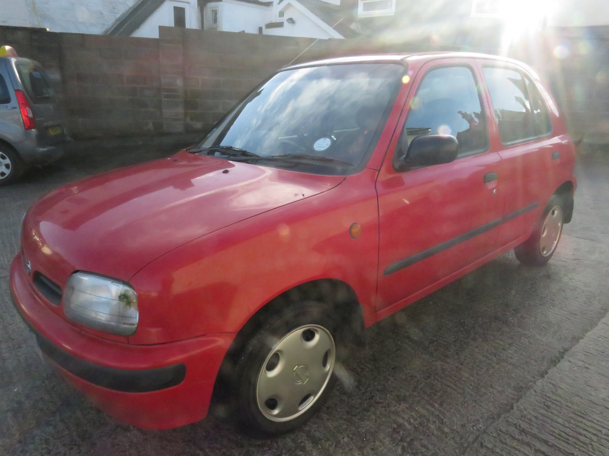 FROM DECEASED ESTATE - RED NISSAN MICRA 1.3GX FIVE DOOR HATCHBACK, R405GDV REGISTERED 28/11/97, - Image 7 of 13